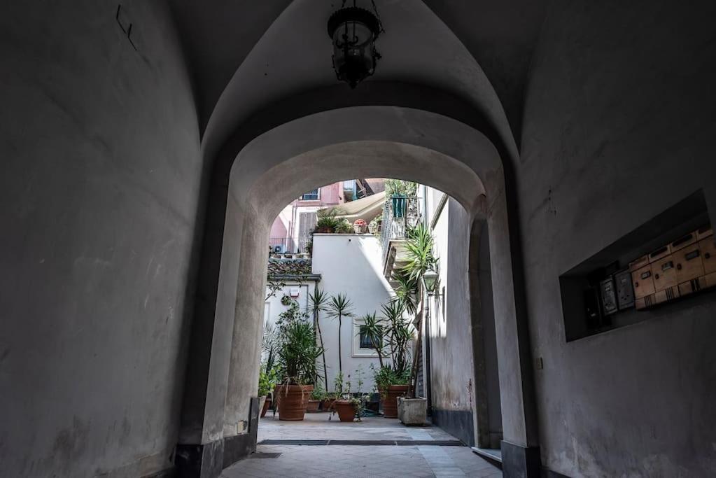 +elegant In The Center With Etna View+ Appartamento Catania